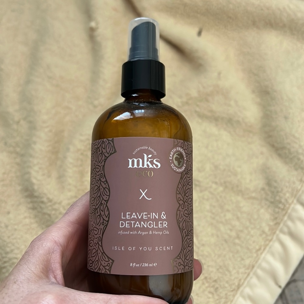 Earthly Body Line Leave-in and Detangler